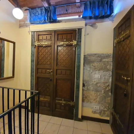 Il Palazzo Delle Rondini *