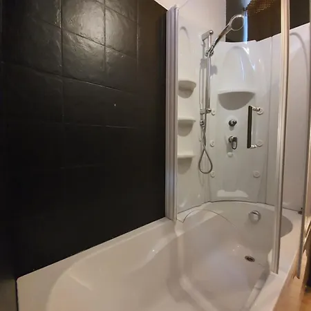 Il Palazzo Delle Rondini Magliano de' Marsi