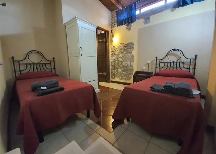 Il Palazzo Delle Rondini Bed & Breakfast Magliano de' Marsi