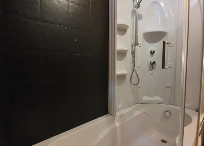 Il Palazzo Delle Rondini Magliano de' Marsi